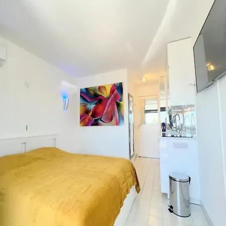 For 2 People Appartement Agde